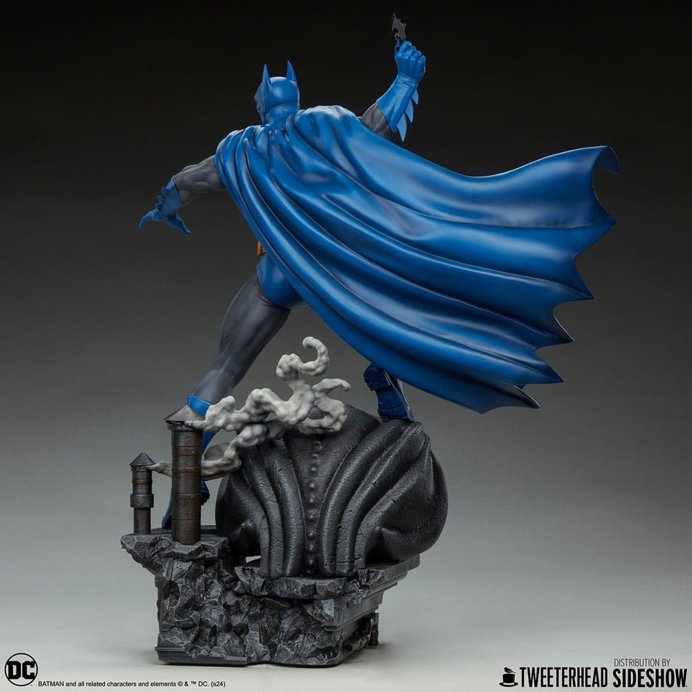 DC Comics Maquette 1/6 Batman (Retro Edition) 50 cm Image 9