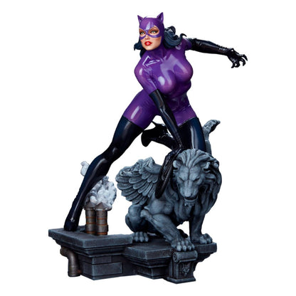 DC Comics Maquette 1/6 Catwoman (Purple Edition) 35 cm Image 1