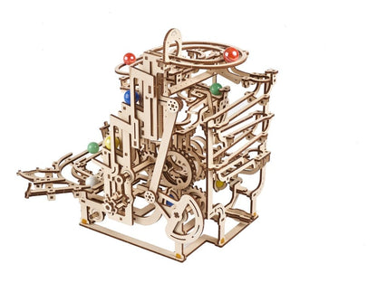 Ugears 3D-Holzpuzzle Murmelbahn mit Stufenwinde Image 14