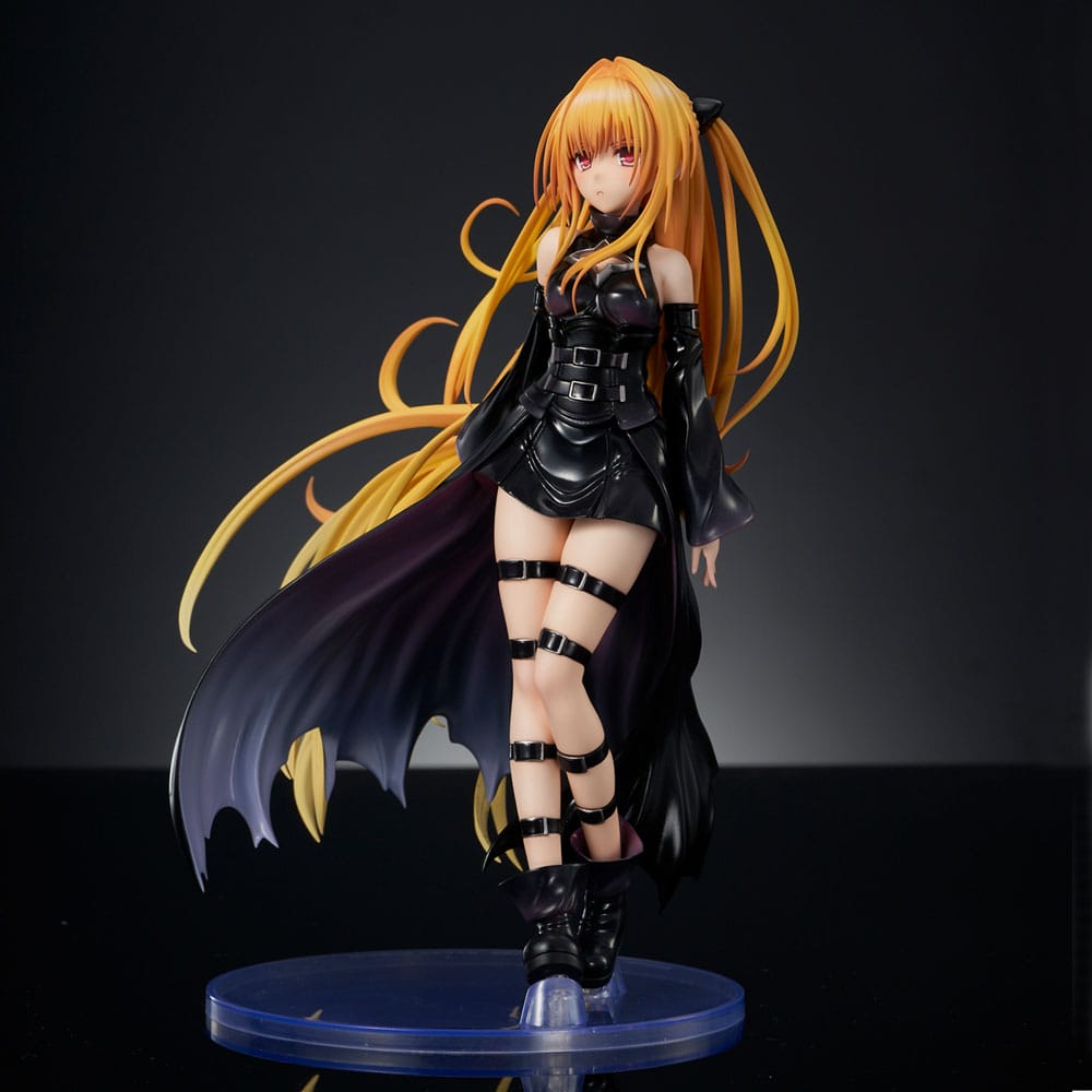 To Love-Ru Darkness PVC Statue 1/6 Golden Darkness Black Trance Version 20 cm Image 3