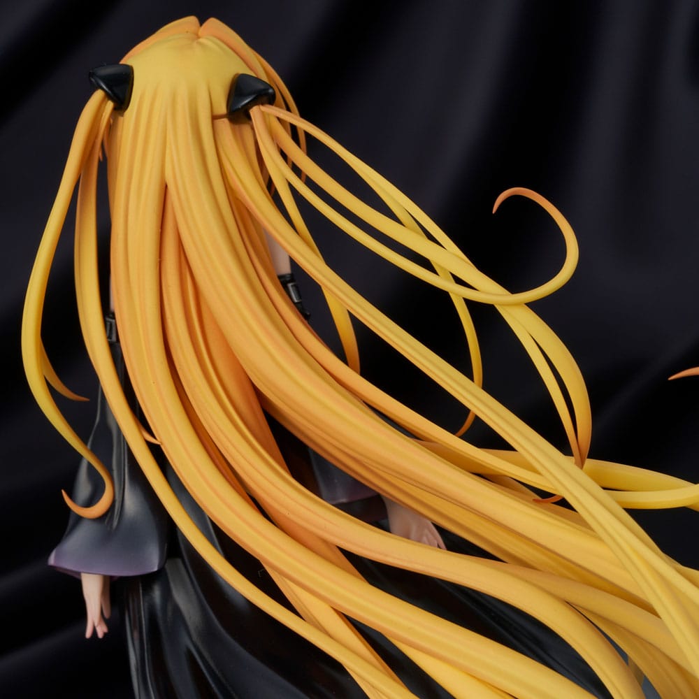 To Love-Ru Darkness PVC Statue 1/6 Golden Darkness Black Trance Version 20 cm Image 18