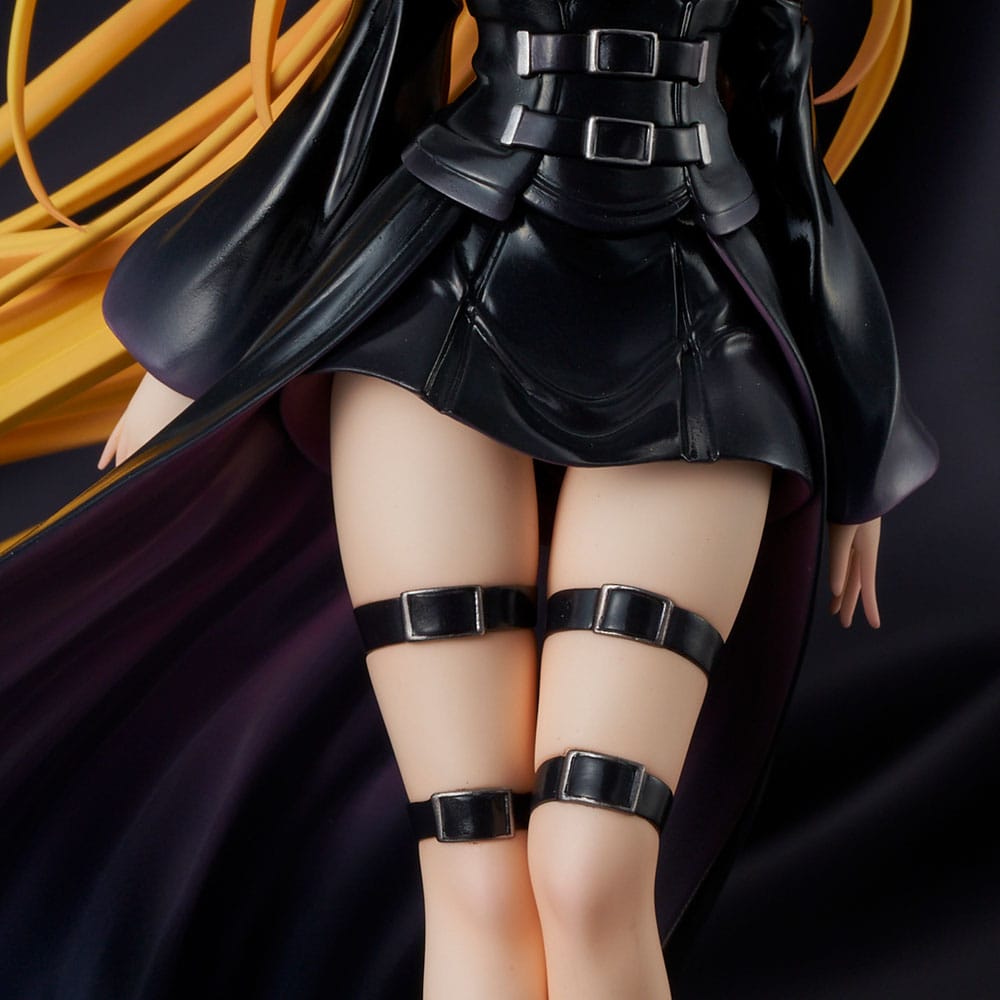 To Love-Ru Darkness PVC Statue 1/6 Golden Darkness Black Trance Version 20 cm Image 20