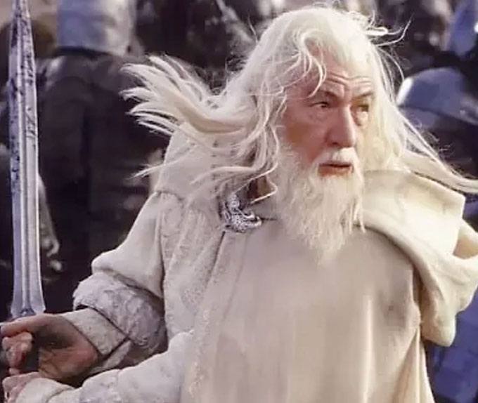 Der Herr der Ringe Figures of Fandom PVC Statue Gandalf der Weiße 23 cm Image 2