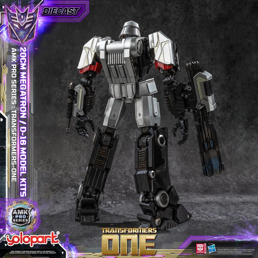 Transformers: Generation One AMK Pro Series Plastic Model Kit D-16/Megatron Final Form 20 cm Image 2
