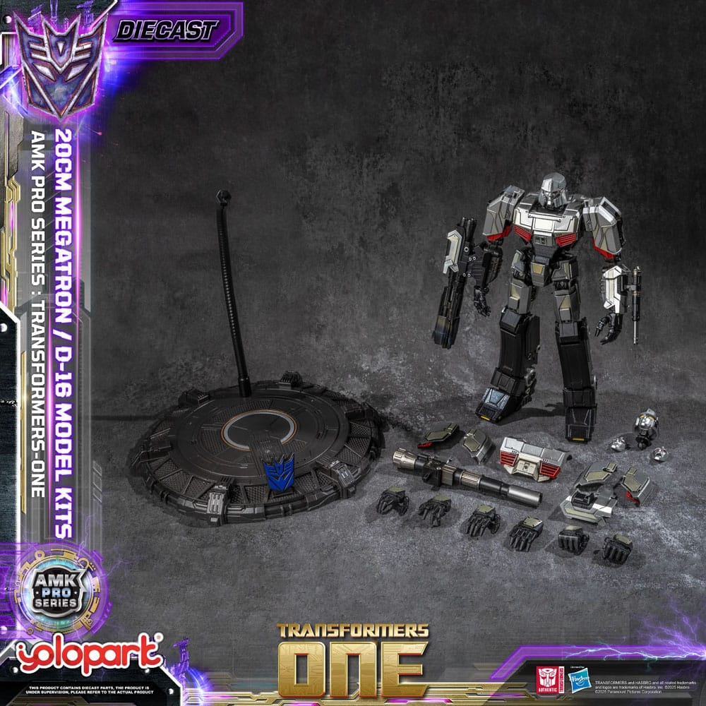 Transformers: Generation One AMK Pro Series Plastic Model Kit D-16/Megatron Final Form 20 cm Image 3
